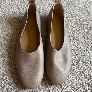 Everlane taupe ballet flats 9